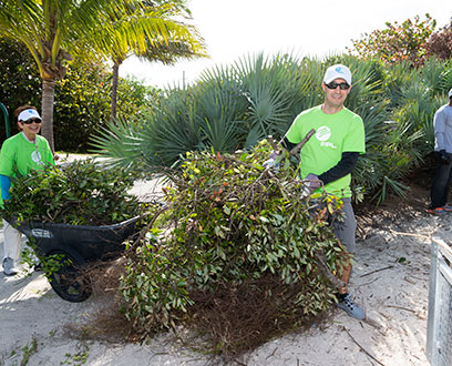 NexEra Energy Employee Volunteer NexEra Energy Employee Volunteer