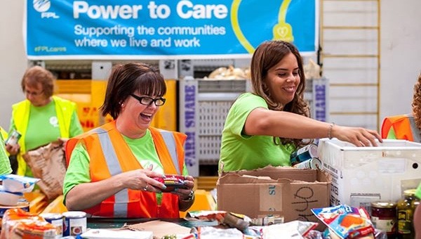 FPL employees volunteer at a community event
